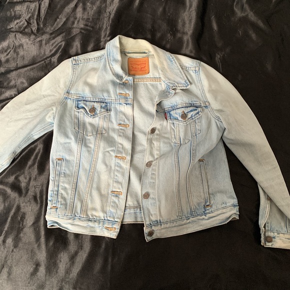 Levi Strauss Light-wash denim jacket - Picture 1 of 4